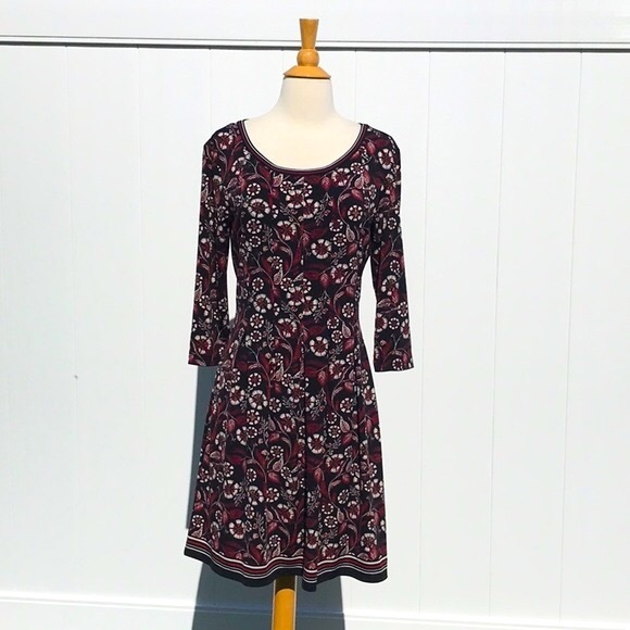 Max Studio Dresses & Skirts - NWOT Max Studio Black Floral Scooped Neck Dress Size Medium